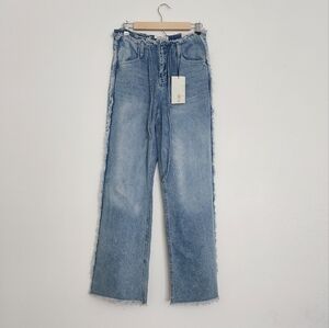 1030 Ten Thirty Light Blue Frayed Wide-leg  Mid rise Jeans Size 1/25